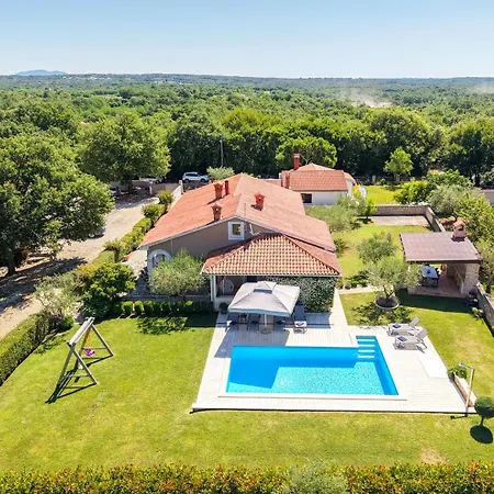 Villa Ruza