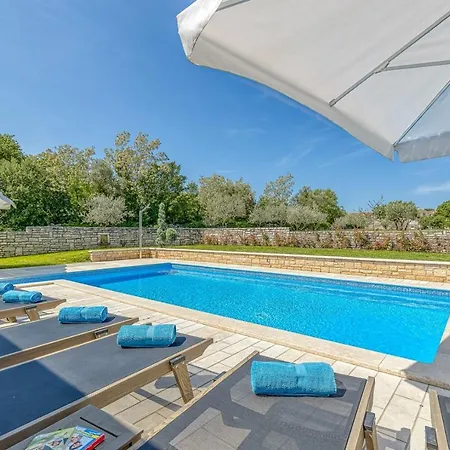 Ruza Villa